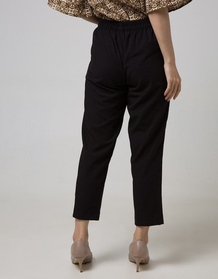 Details Chinos Pants Tapered With Zipper And Pocket Variation