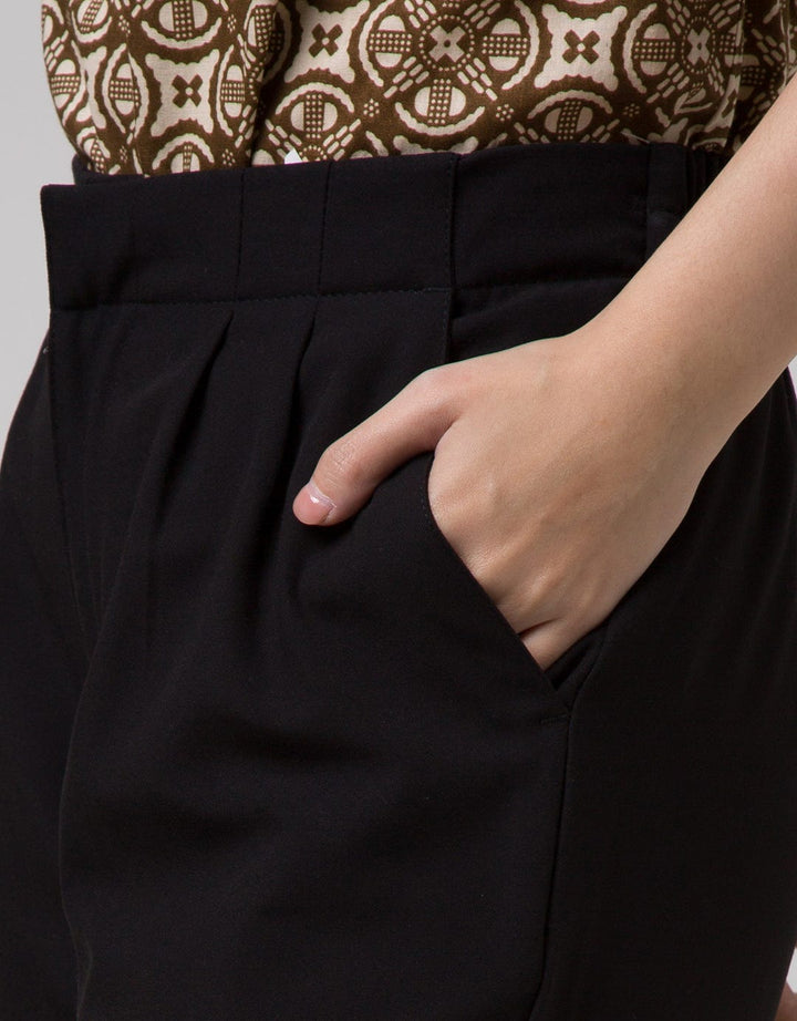 Details Chinos Pants Tapered With Zipper And Pocket Variation