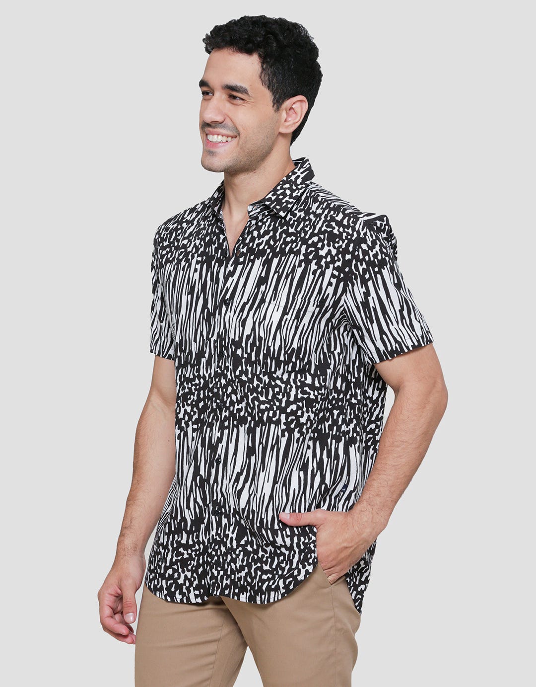 Andrew Smith Abs Print Kemeja Pria