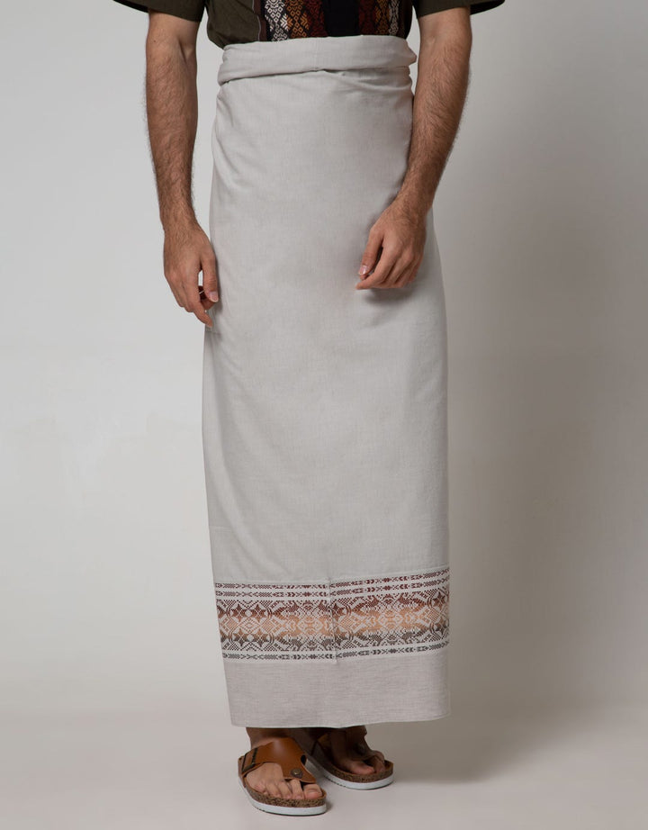 Intresse Almond Sarung