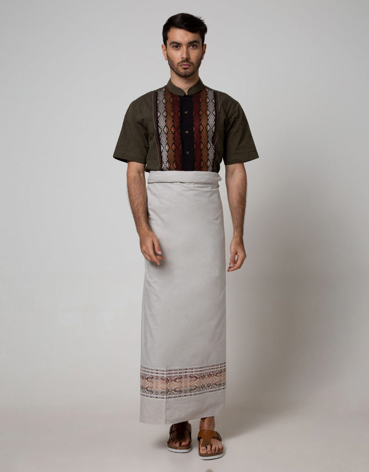 Intresse Almond Sarung