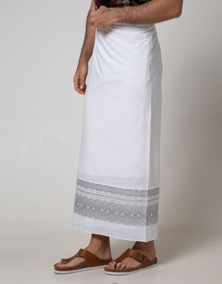 Intresse Poplar Sarung