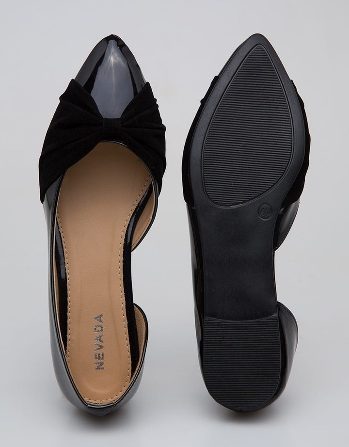 Nevada Ballerinas Knot