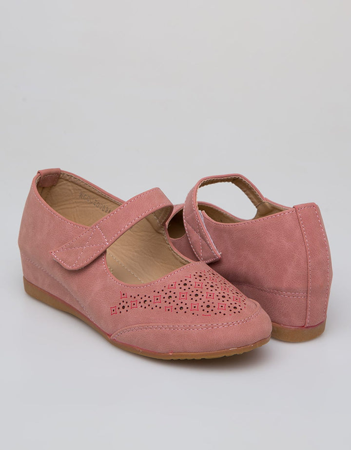 Cardinal Wedges Maisie 2