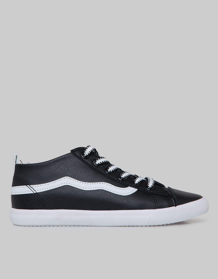 Cardinal Sneakers  Kimberly 1