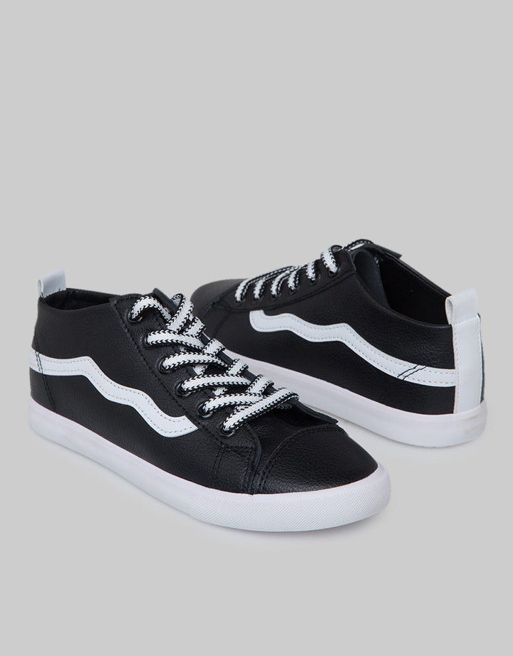 Cardinal Sneakers  Kimberly 1
