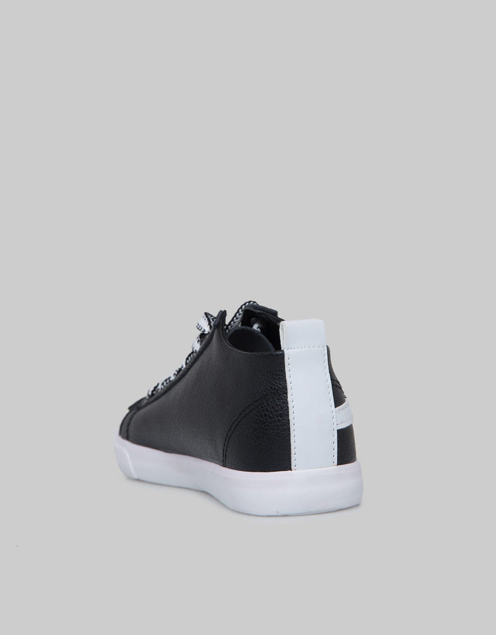 Cardinal Sneakers  Kimberly 1