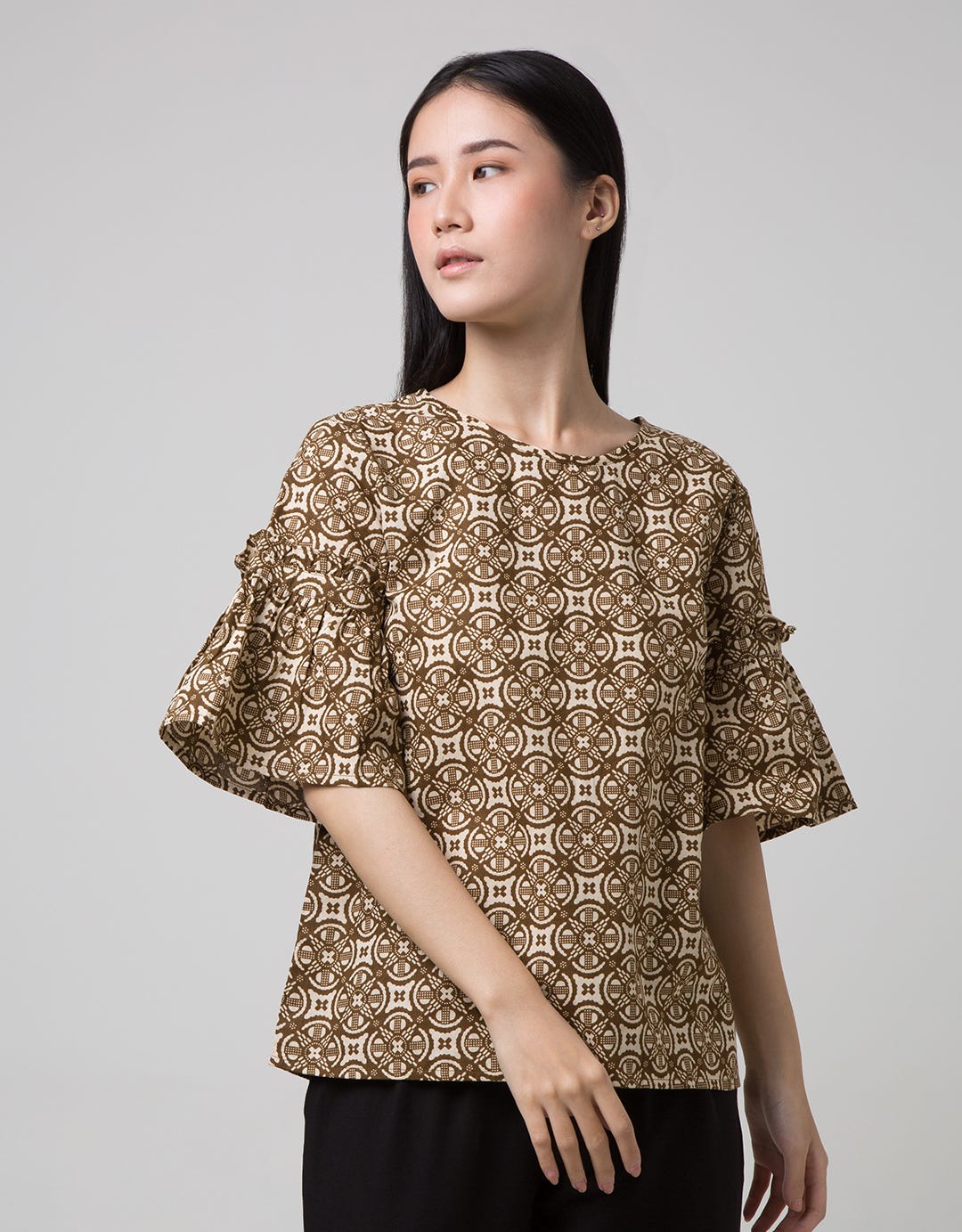 Connexion 3/4 Blouse Batik Print Ruffle Sleeve Round Neck