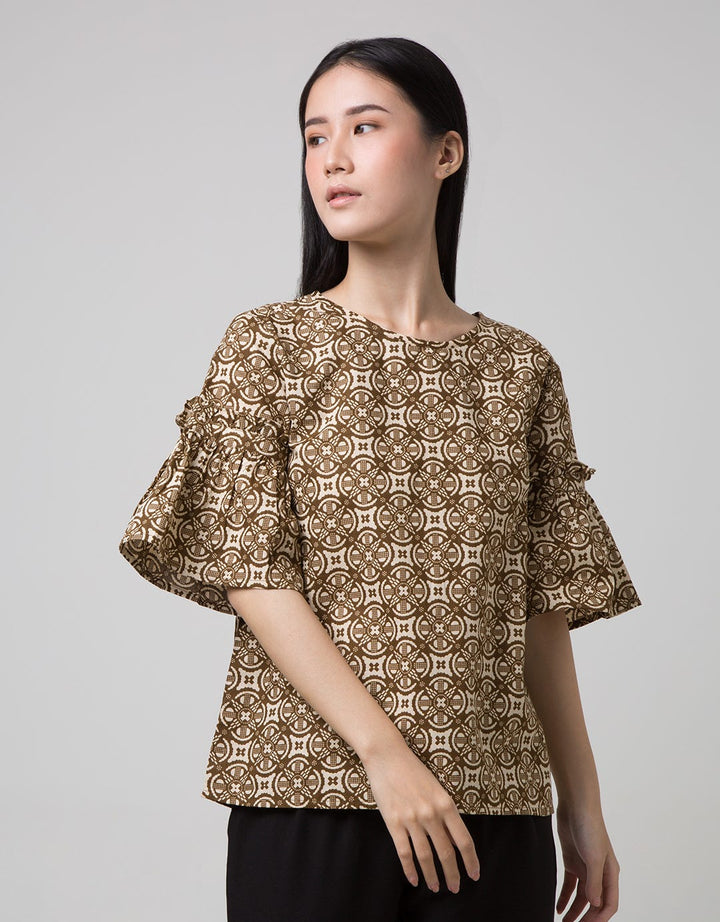 Connexion 3/4 Blouse Batik Print Ruffle Sleeve Round Neck