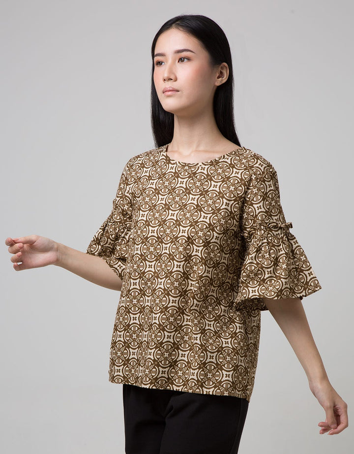 Connexion 3/4 Blouse Batik Print Ruffle Sleeve Round Neck