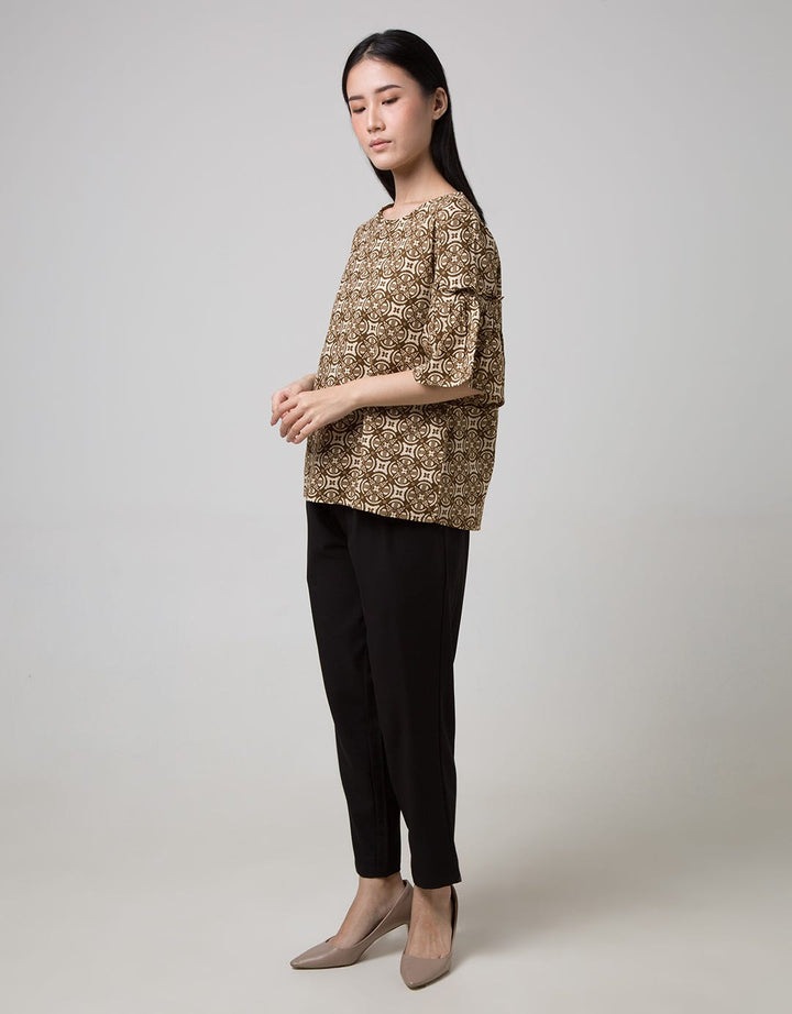 Connexion 3/4 Blouse Batik Print Ruffle Sleeve Round Neck