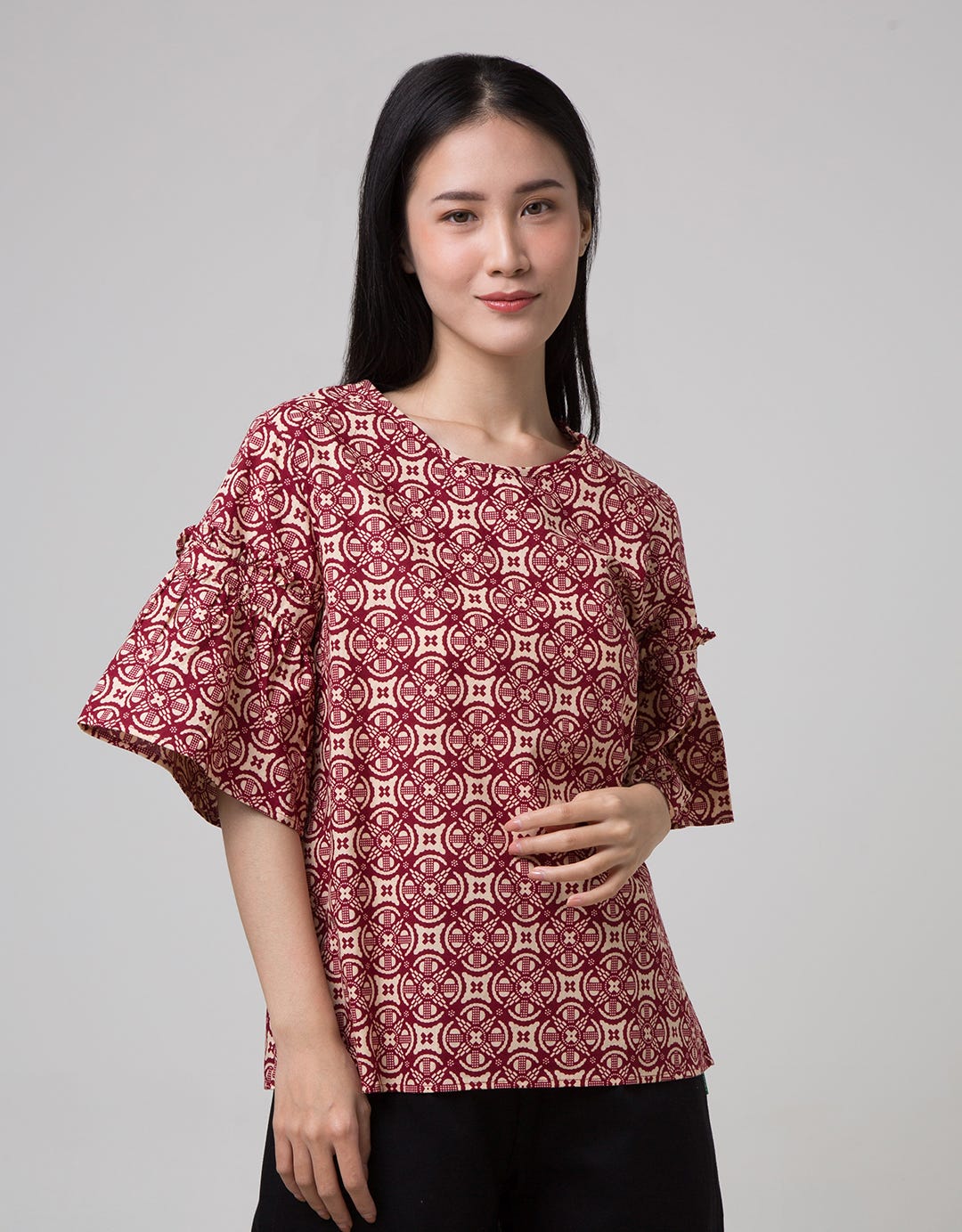 Connexion 3/4 Blouse Batik Print Ruffle Sleeve Round Neck