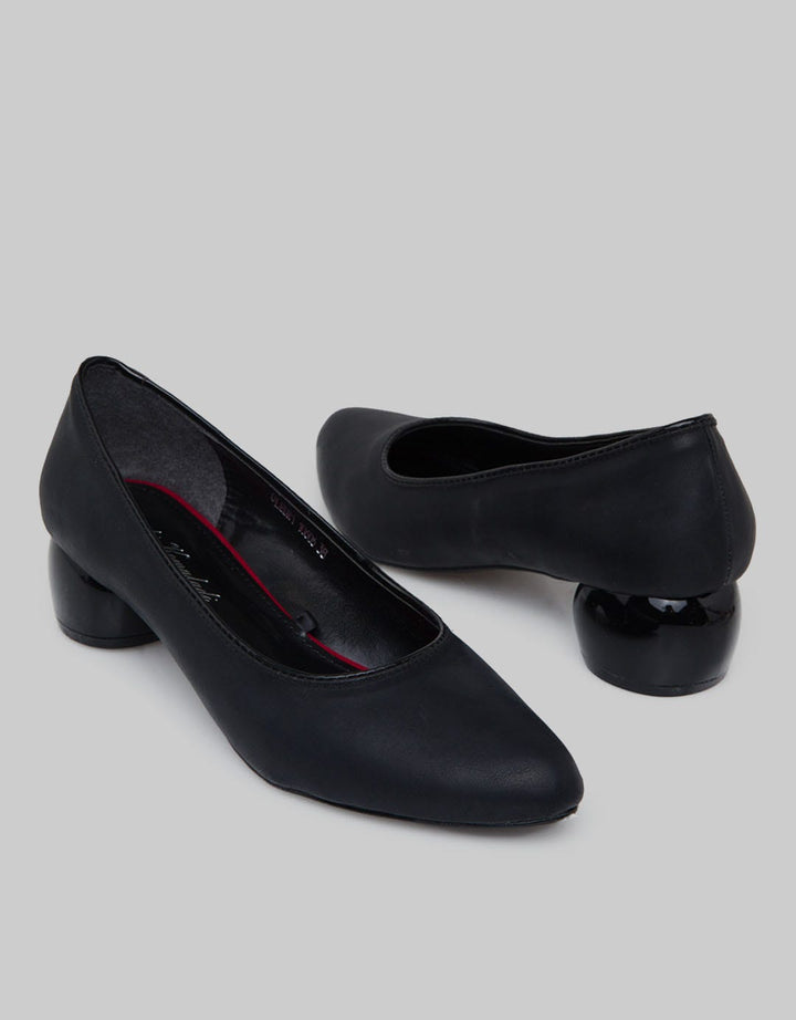 Yongki Komaladi Sherly Heels