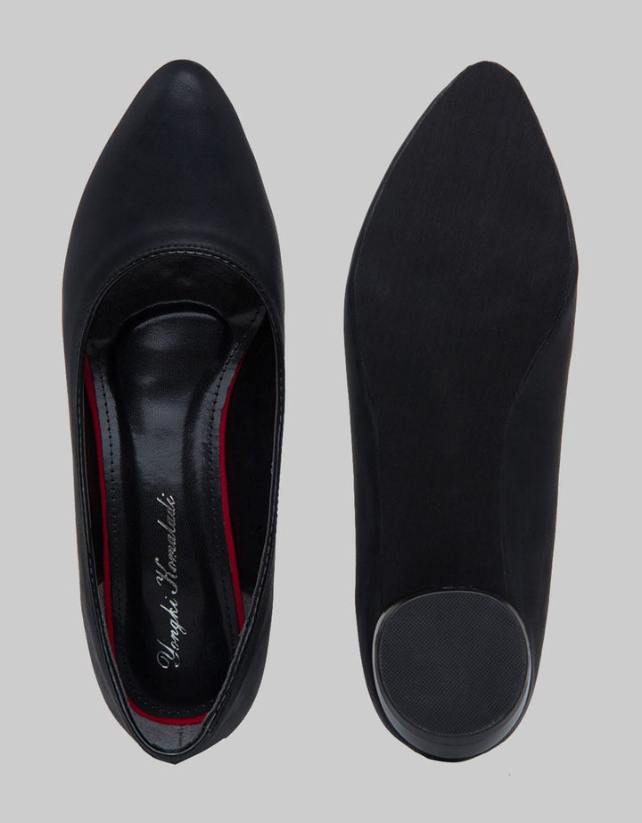 Yongki Komaladi Sherly Heels