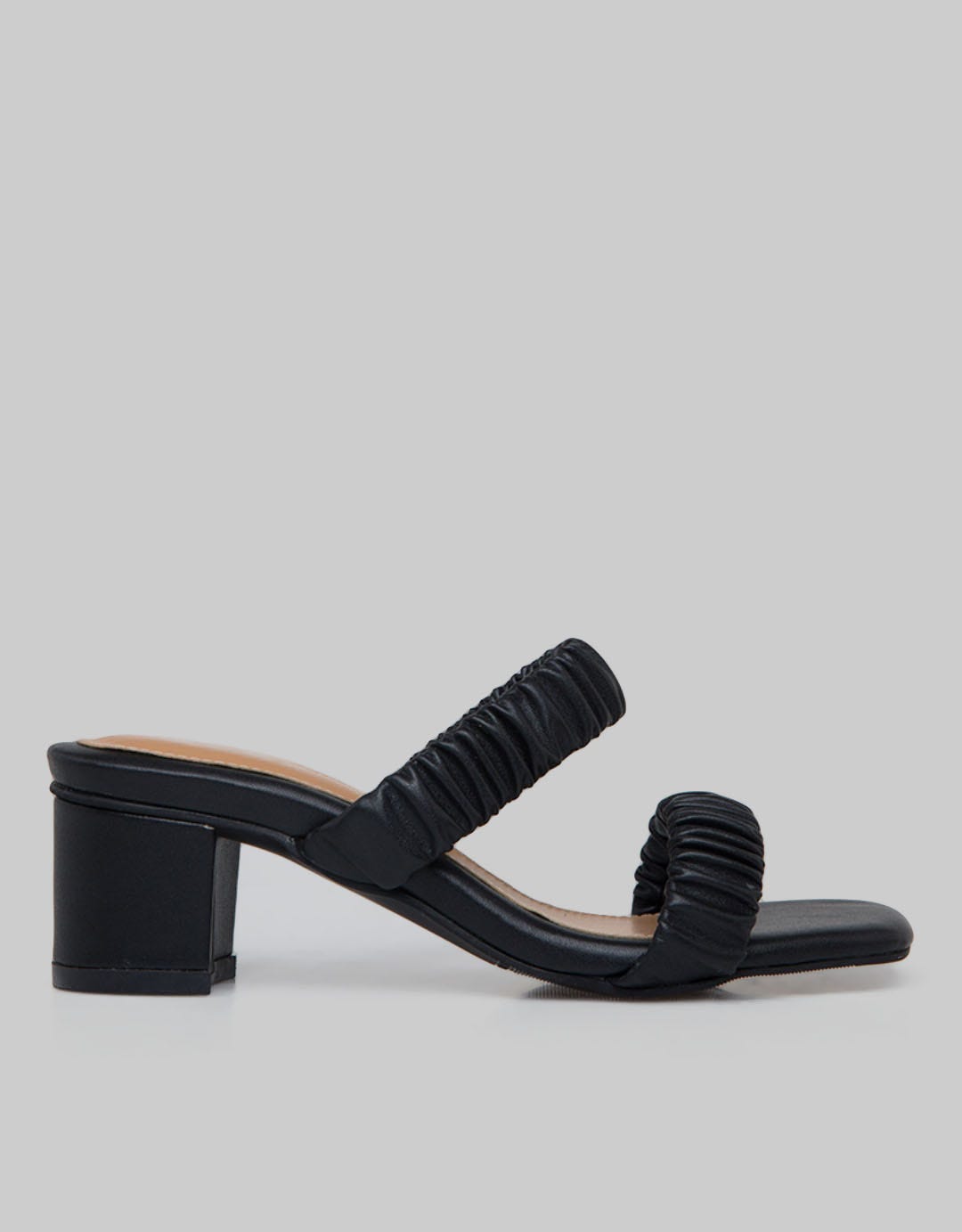 Yongki Komaladi Elvina Heels