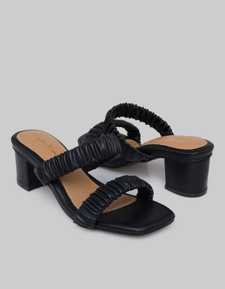Yongki Komaladi Elvina Heels