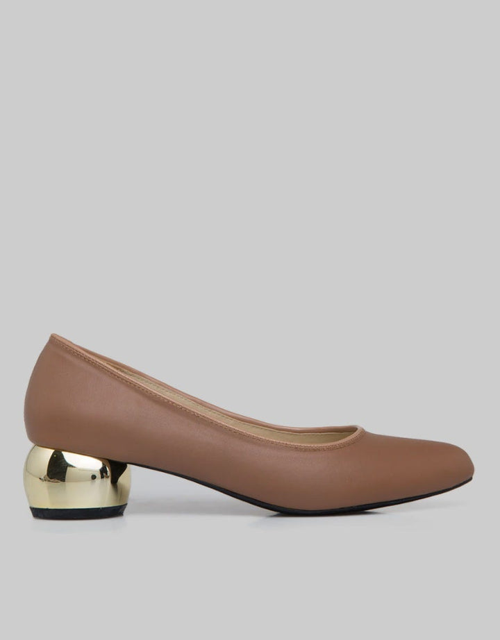 Yongki Komaladi Sherly Heels