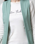 Geela Clorie Vest