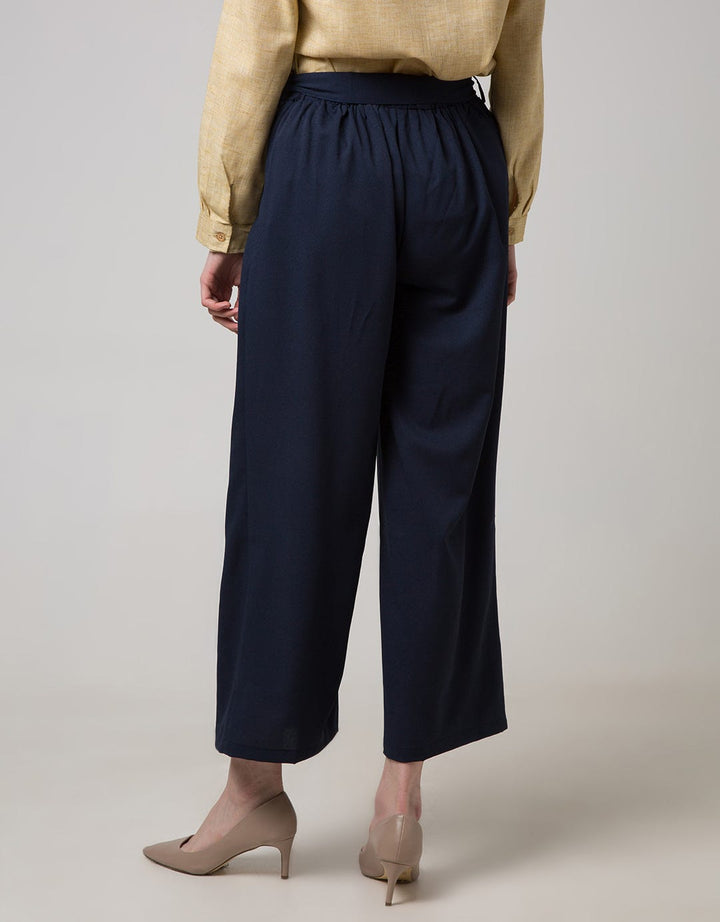 Sophistix Aria Pants In Navy W/ Belt