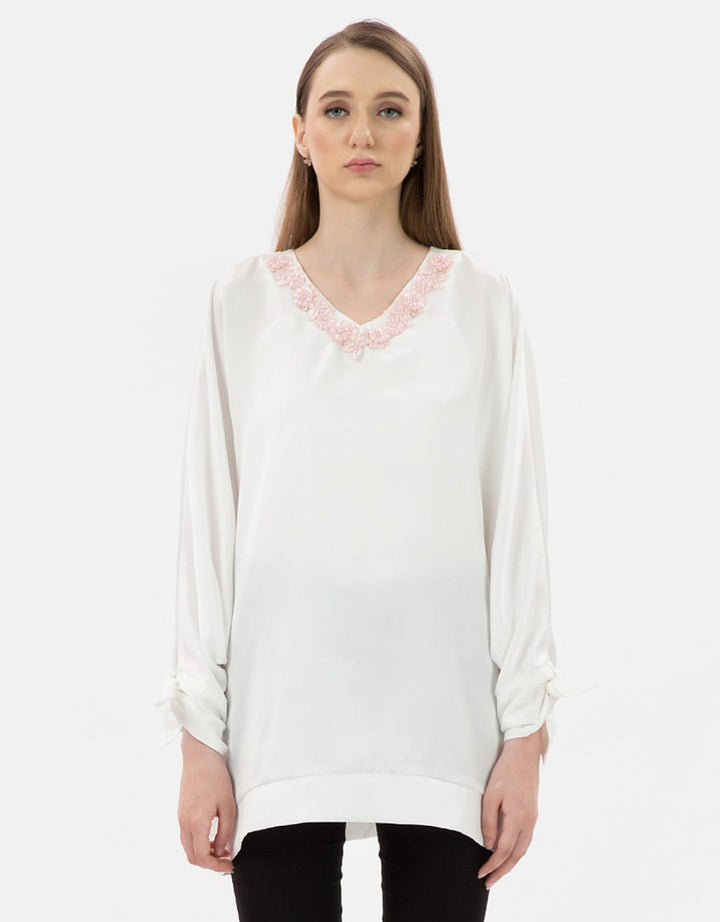 MKY Clothingﾂ Batwing Tied Up Flower Tunic