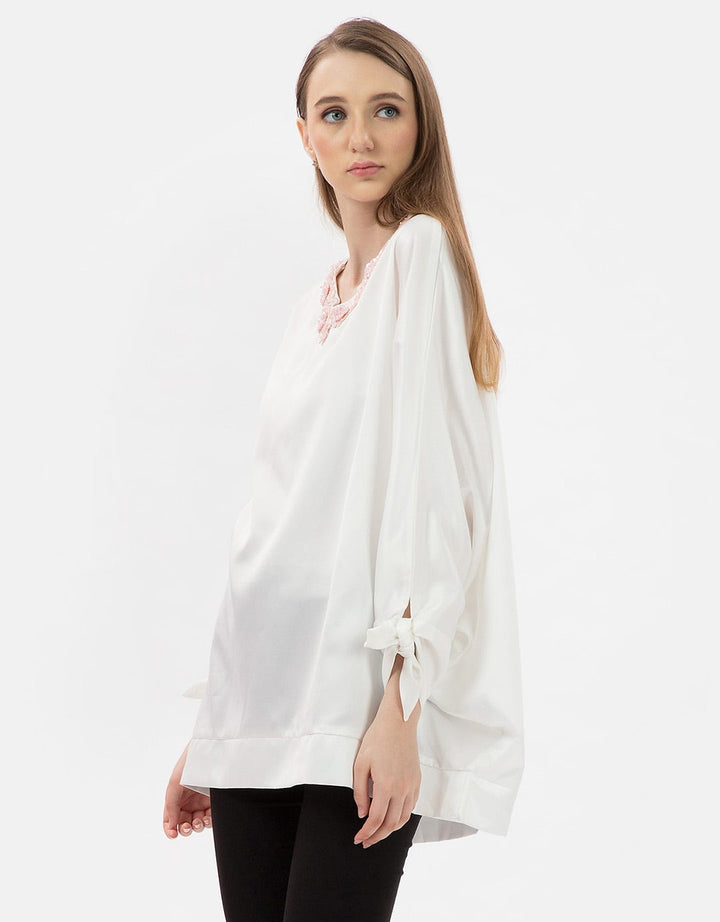 MKY Clothingﾂ Batwing Tied Up Flower Tunic