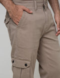 Gab's Celana Panjang Regular Pocket