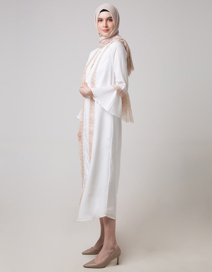 Come Dress With Lace Trims