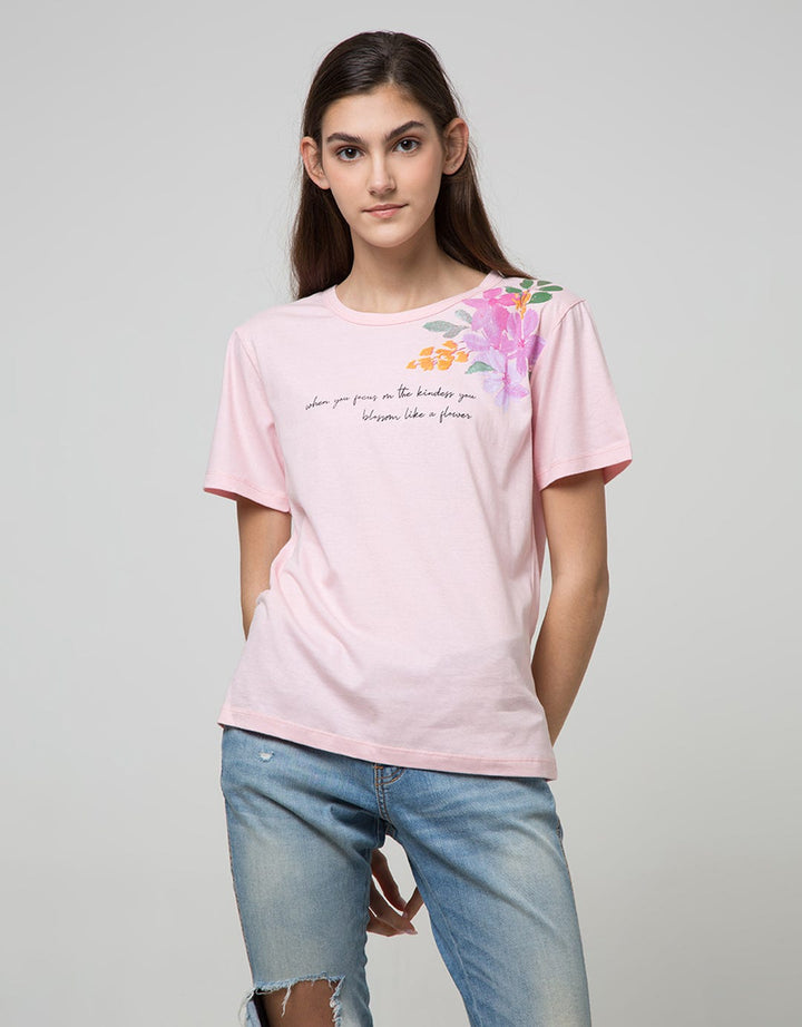 Details Short Sleeve T-Shirt Wording Non Raglan Girl Flower Shoulder