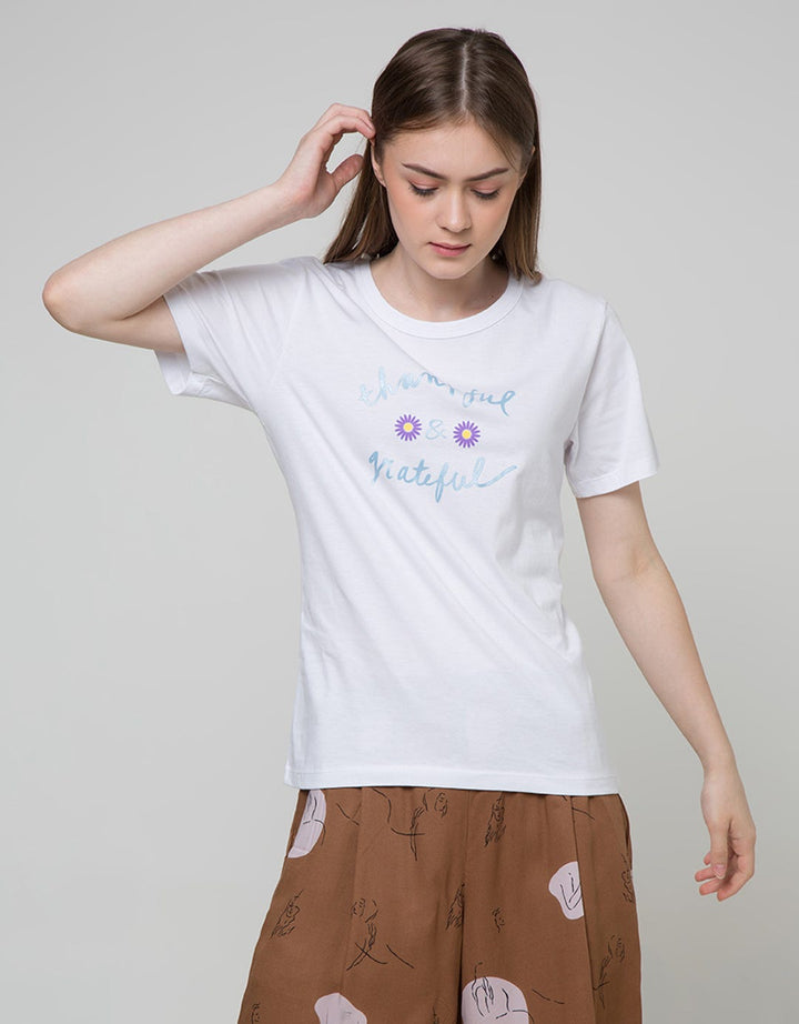 Details Short Sleeve T-Shirt Wording Grateful