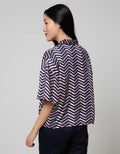 Details 3/4 Shirt Wave Print