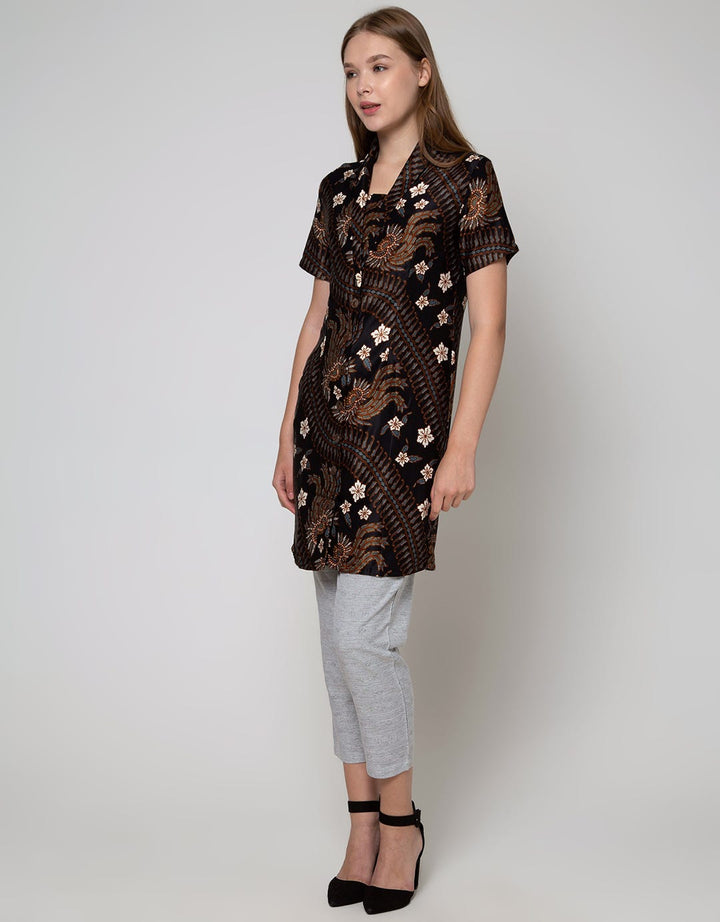 Arjuna Weda Blouse V-Neck