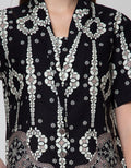 Arjuna Weda Sackdres V-Neck