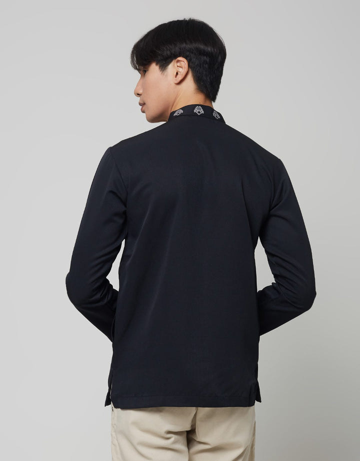 Arjuna Weda Embro Center Men's Koko Shirt