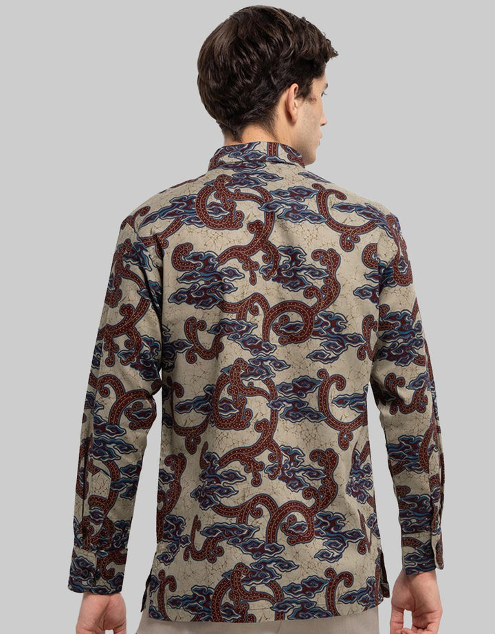 Arjuna Weda Kemeja Batik Mega Mendung II