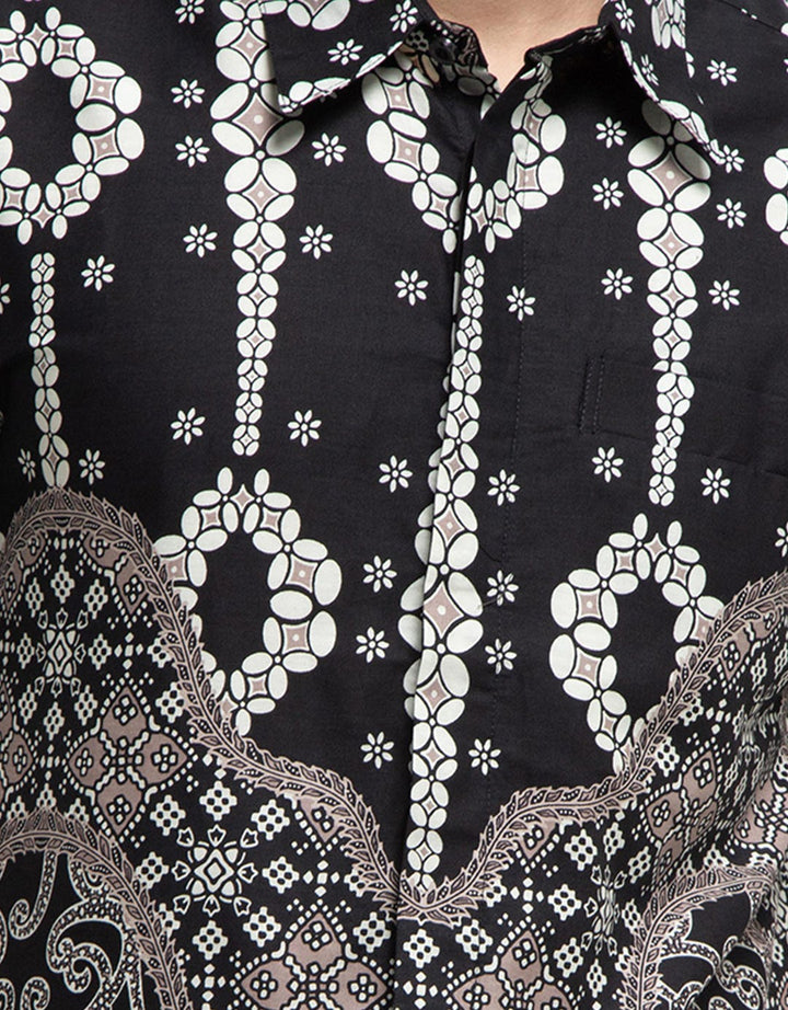 Arjuna Weda Kawung Baris Batik Shirt