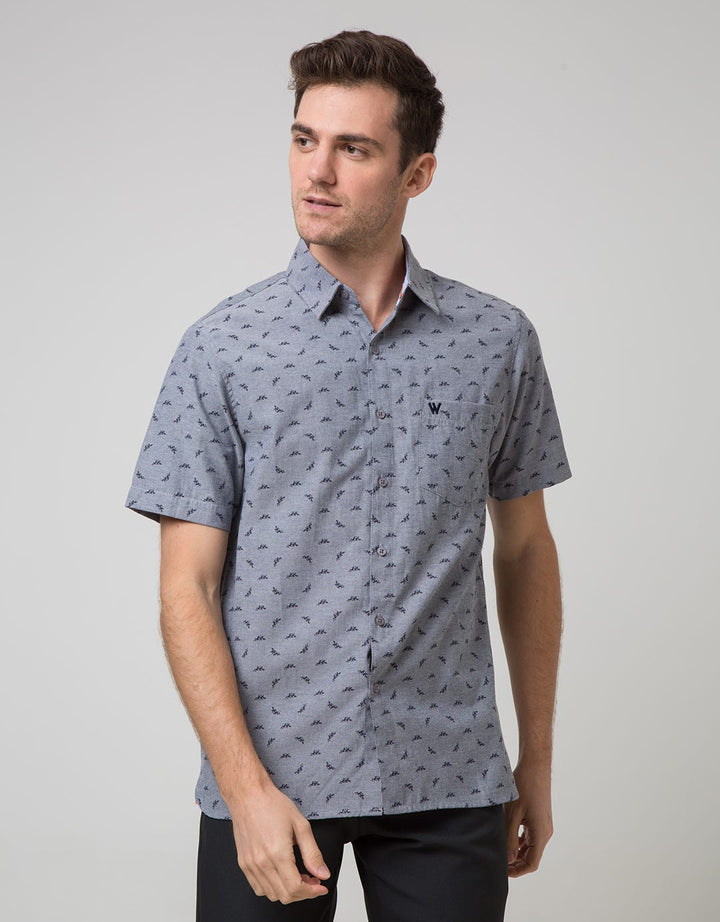 Walrus Studio Kemeja Leaf Print
