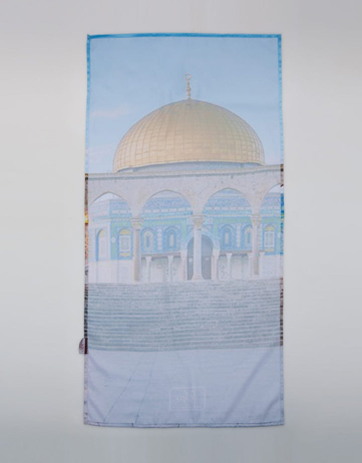 Tatuis Shaqueena Humaira Sajadah Travel