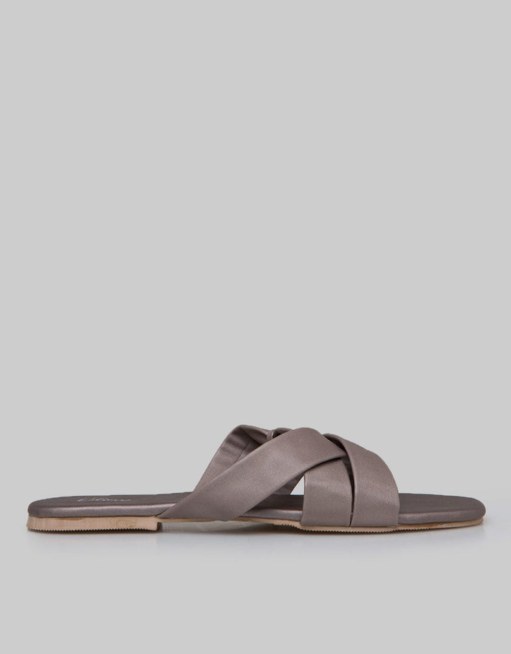Blow Lesia Sandal Slide Wanita