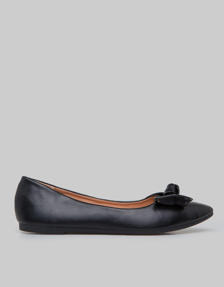 St. Yves Ballerinas Ribbon