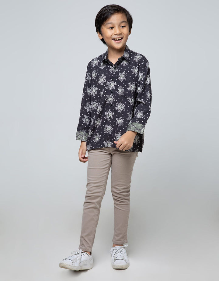 Arjuna Weda Boy Hem Batik Maduraan