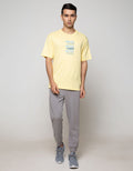 Nevada Jogger With Accesories On Pocket List