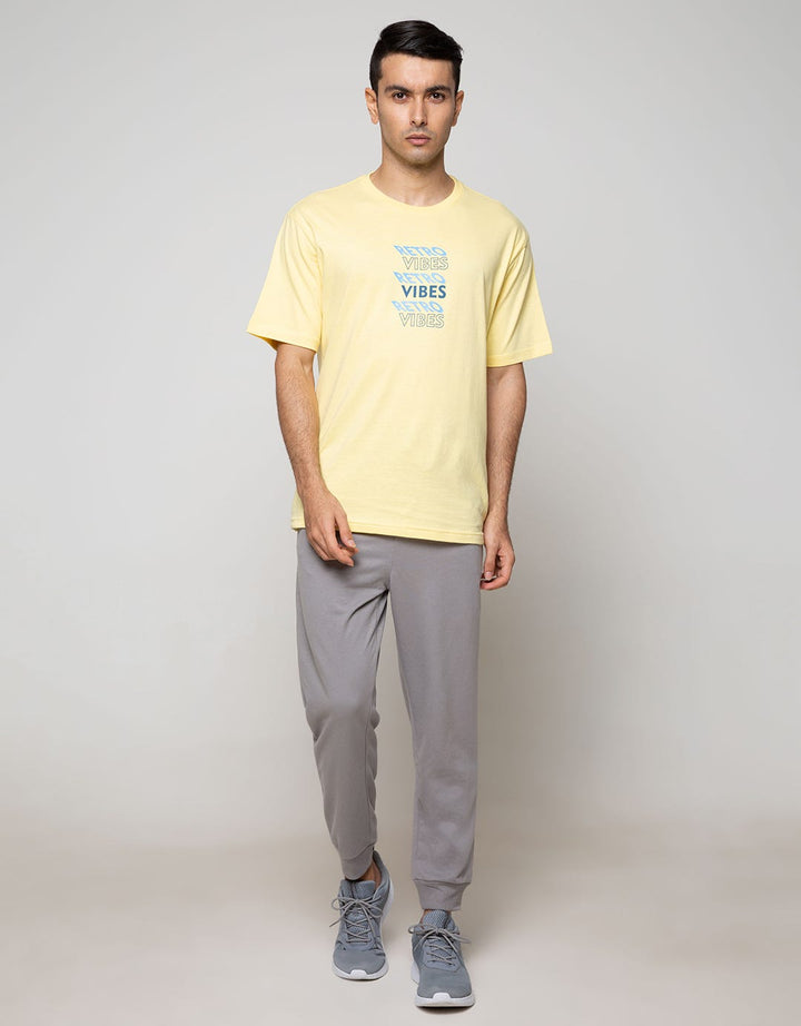 Nevada Jogger With Accesories On Pocket List
