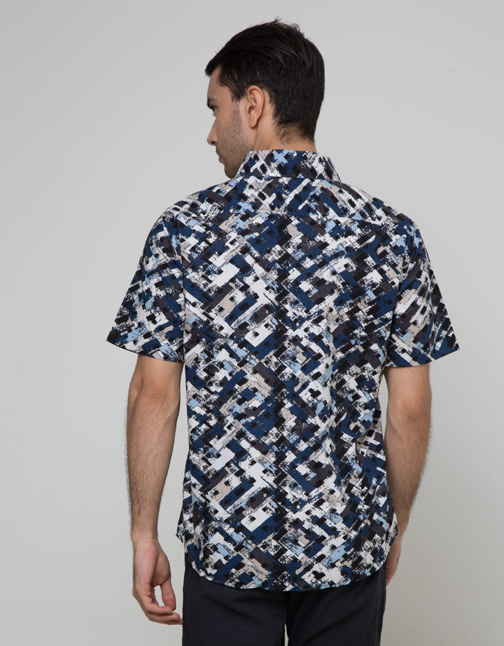 Walrus Studio Kemeja Lengan Pendek Motif Abstrak