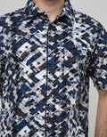 Walrus Studio Kemeja Lengan Pendek Motif Abstrak