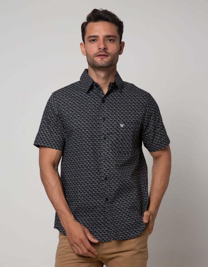 Walrus Kemeja Lengan Pendek Casual Regular Fit Studio