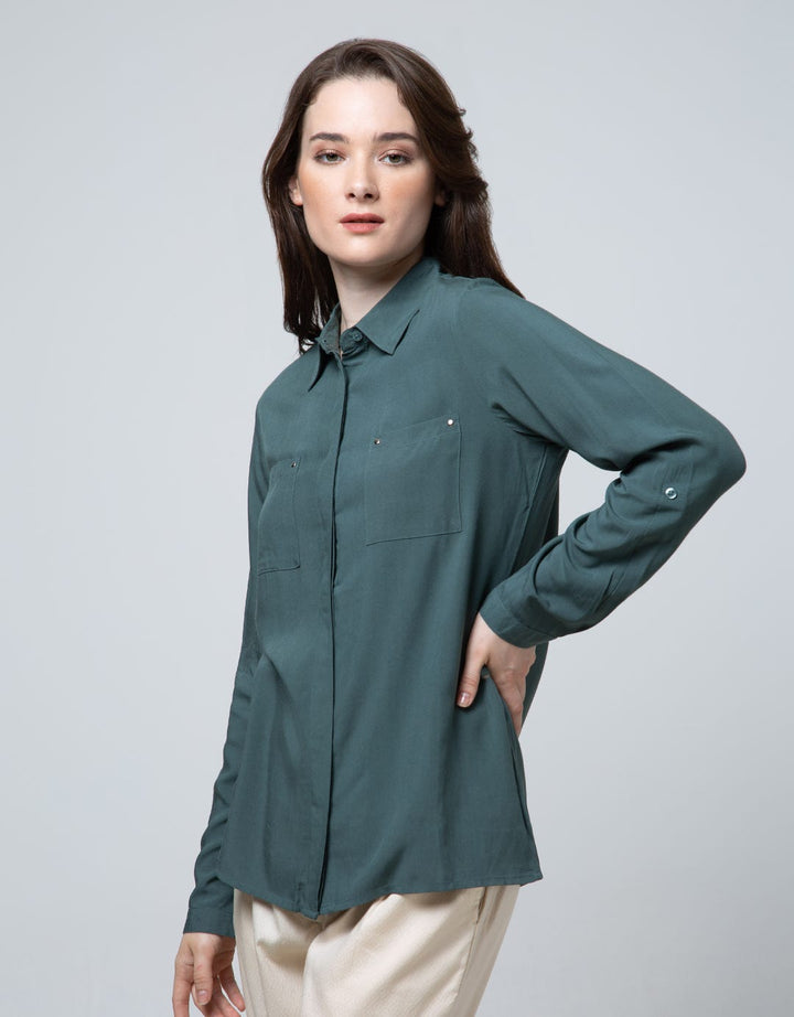 Details Long Sleeve Shirt Kemeja Rivet Trekking