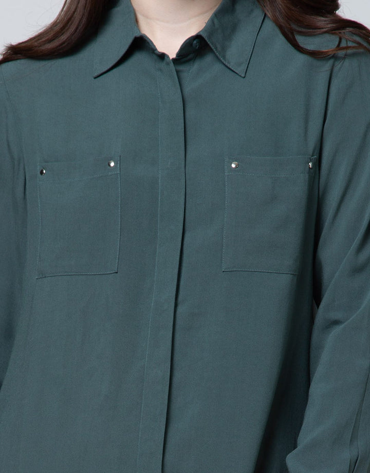 Details Long Sleeve Shirt Kemeja Rivet Trekking
