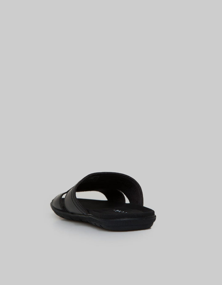 Cole Slipper Sandals Wide Strap
