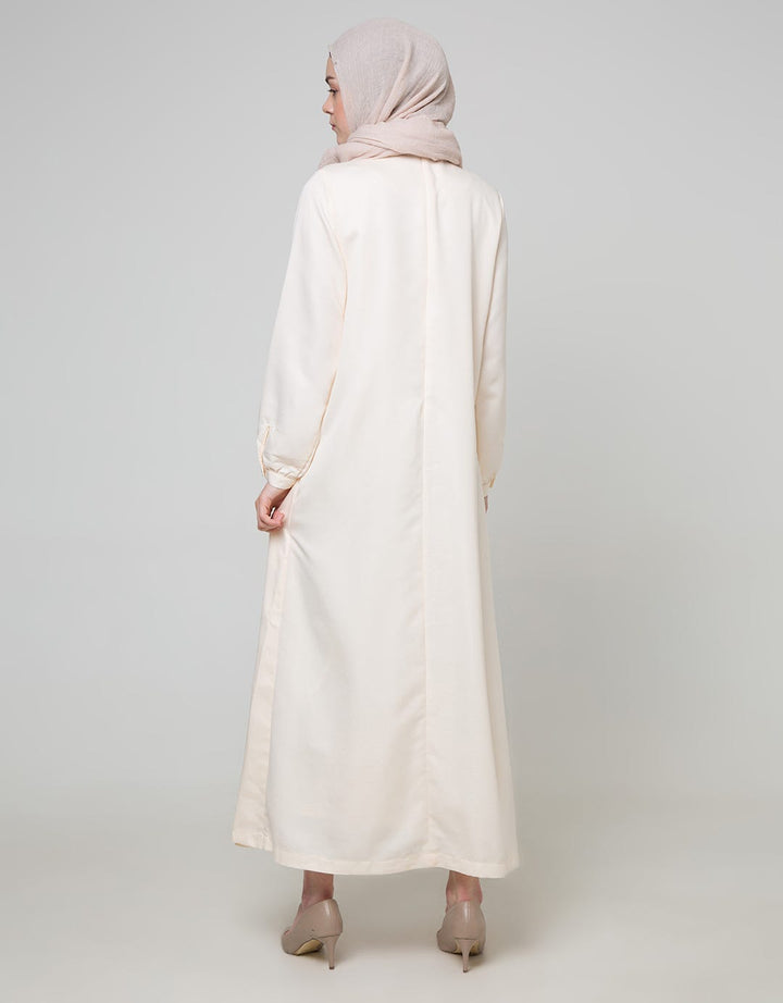 Eprise Kamisha Gamis