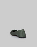 Yongki Komaladi Sepatu Flat Women